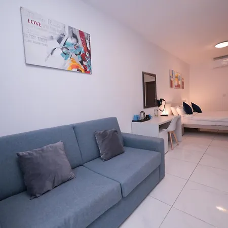 The Exiles Ξενοδοχείο