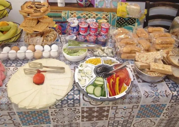 The Exiles * סליאמה