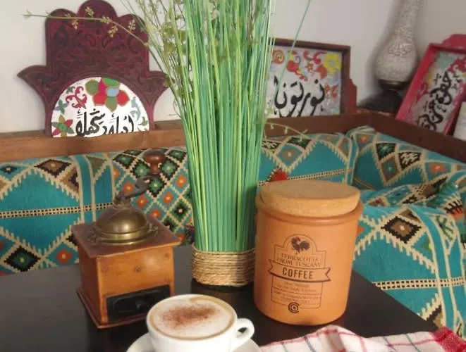 The Exiles מלון *