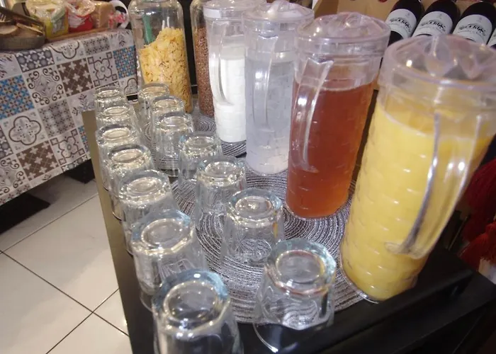 The Exiles סליאמה