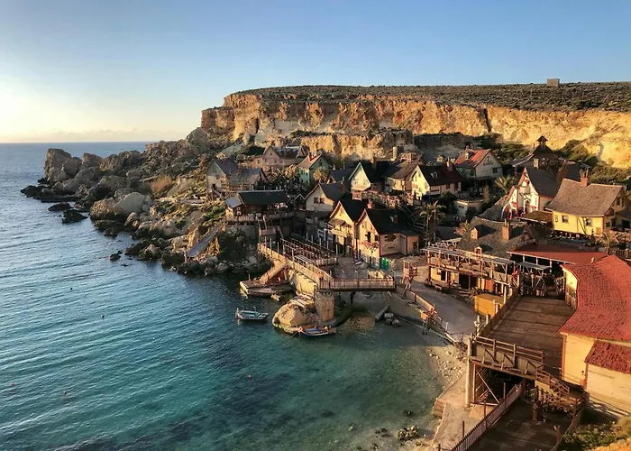 The Exiles מלון *