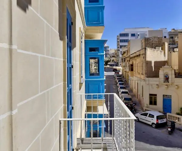 מלון The Exiles *