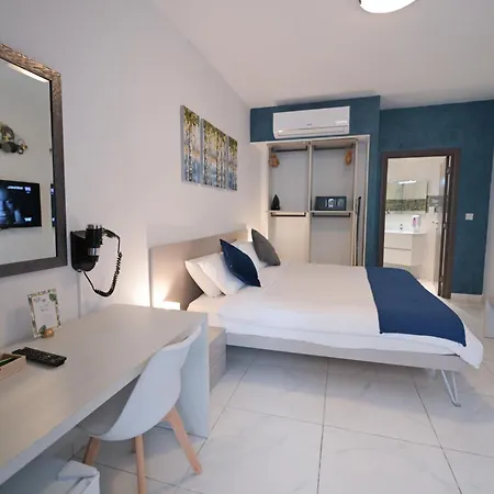 The Exiles Hotel Sliema