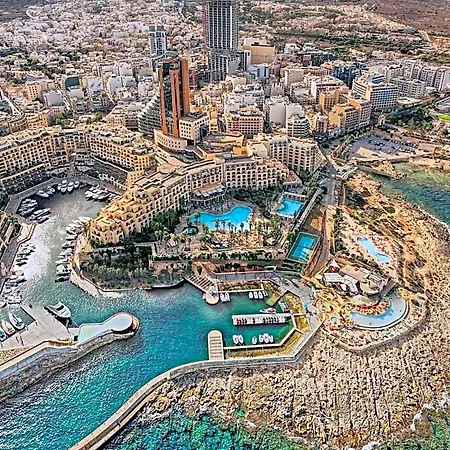The Exiles Hotel Sliema