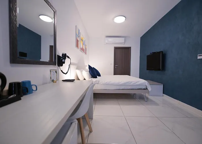 The Exiles Otel Sliema