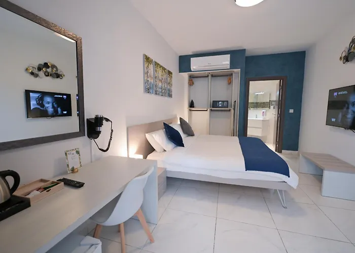 The Exiles Hotell Sliema